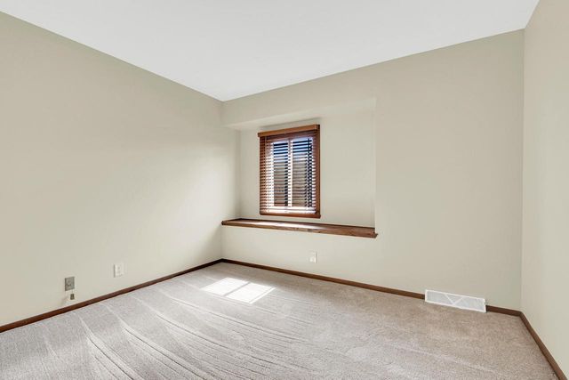 6967 Tumblecreek DRIVE, Franklin, WI 53132