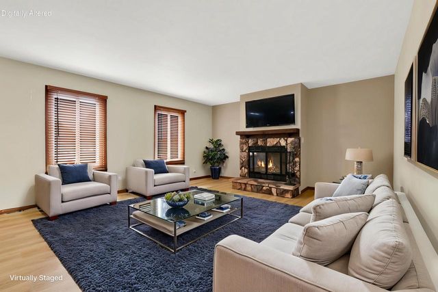 6967 Tumblecreek DRIVE, Franklin, WI 53132