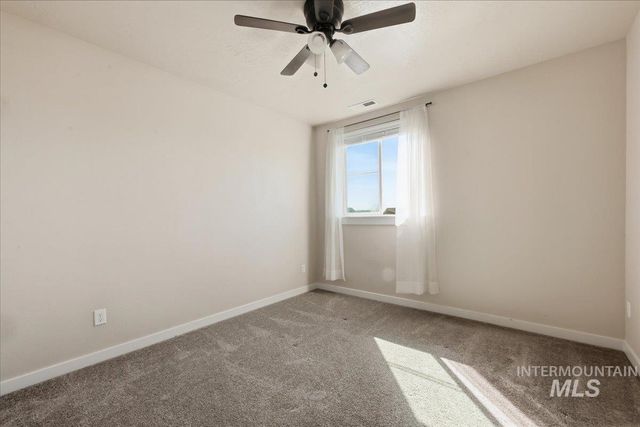 13314 Bloomfield Dr, Caldwell, ID 83607