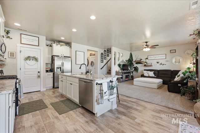 13314 Bloomfield Dr, Caldwell, ID 83607