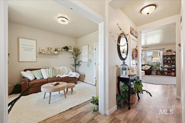 13314 Bloomfield Dr, Caldwell, ID 83607