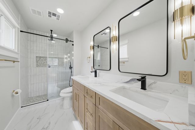 118 S Gardenview, Castle Hills, TX 78213