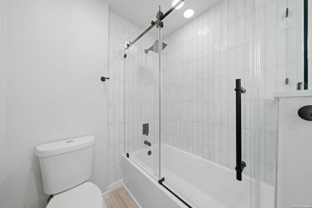 118 S Gardenview, Castle Hills, TX 78213