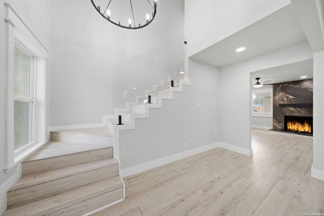 118 S Gardenview, Castle Hills, TX 78213
