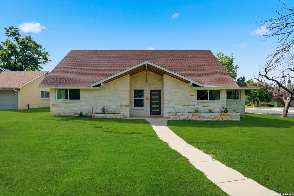 118 S Gardenview, Castle Hills, TX 78213