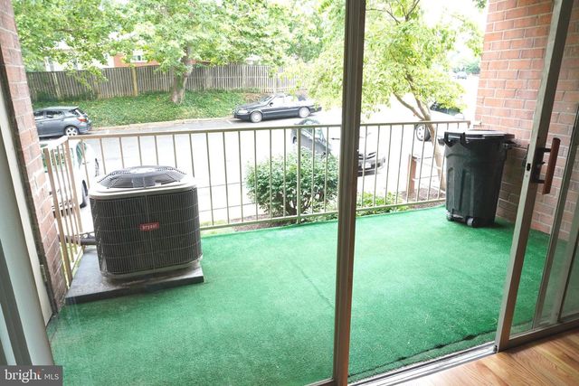 3700 N ROSSER ST #104, Alexandria, VA 22311