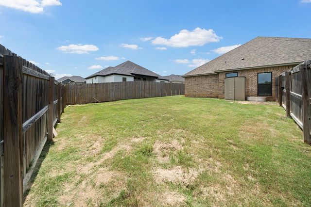 217 Smith Circle, Lindale, TX 75771