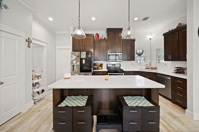 217 Smith Circle, Lindale, TX 75771