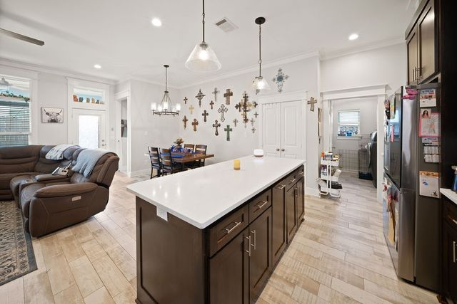 217 Smith Circle, Lindale, TX 75771