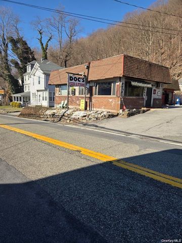 657 Jersey Avenue, Greenwood Lake, NY 10925
