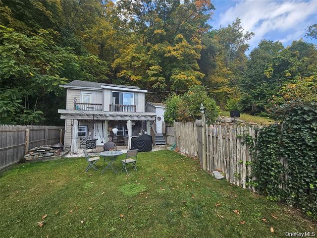 657 Jersey Avenue, Greenwood Lake, NY 10925