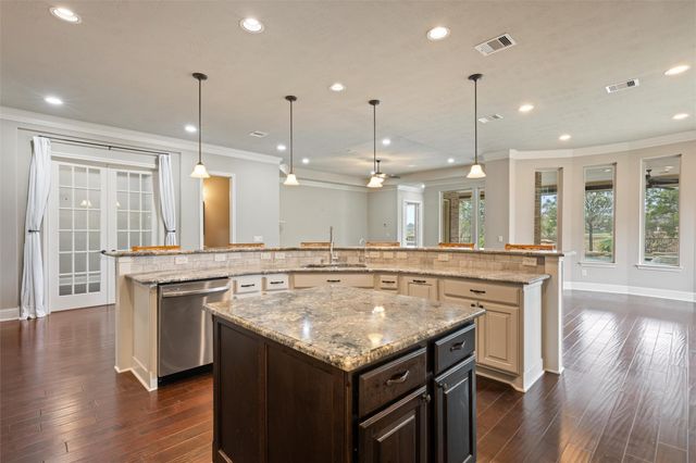 179 Lake View Loop, Fulshear, TX 77441