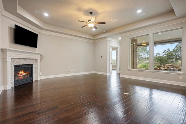 179 Lake View Loop, Fulshear, TX 77441