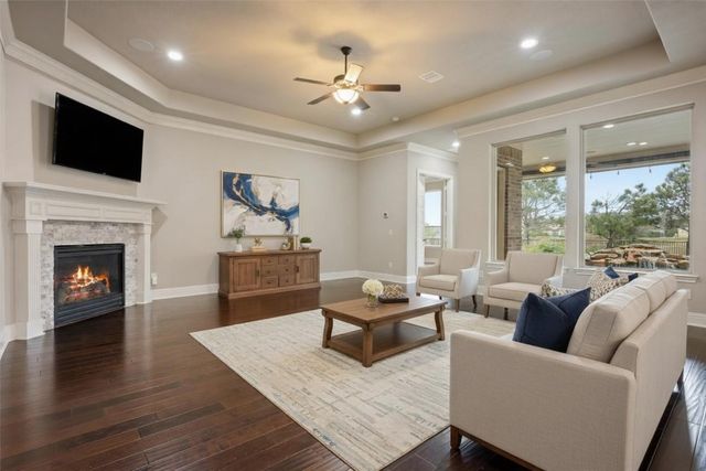 179 Lake View Loop, Fulshear, TX 77441