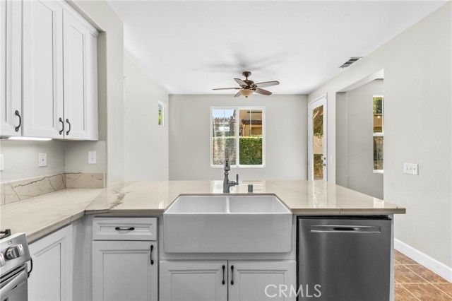 28403 Ravenna St, Murrieta, CA 92563