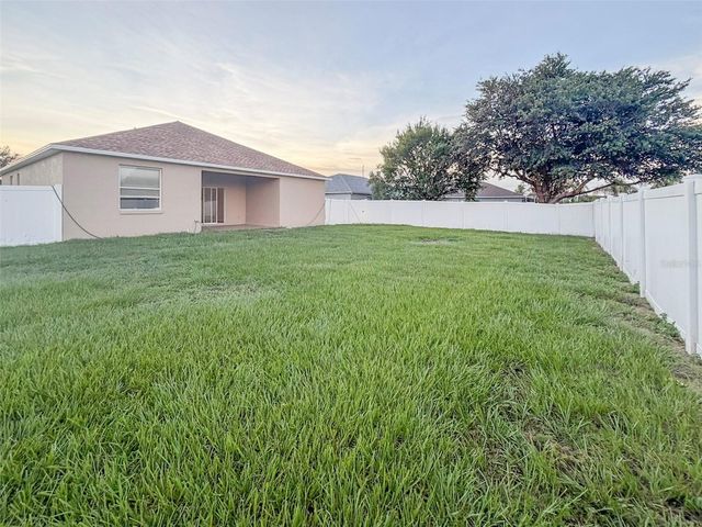 5014 YELLOWTOP LOOP, Lakeland, FL 33811