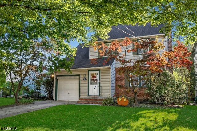 10 Overlook Ter, Bloomfield Twp., NJ 07003