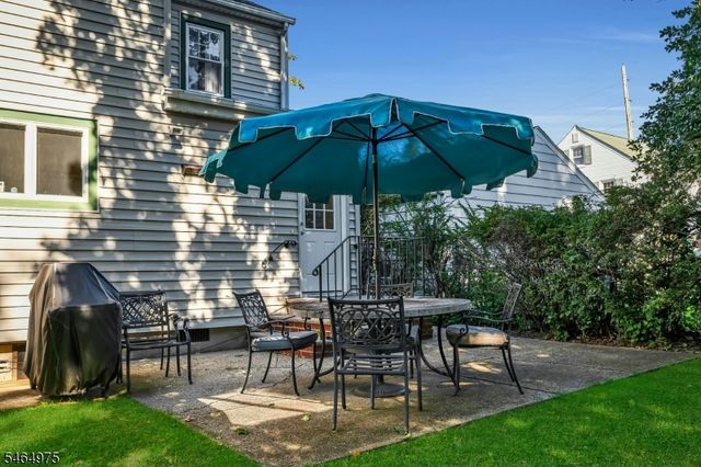 10 Overlook Ter, Bloomfield Twp., NJ 07003