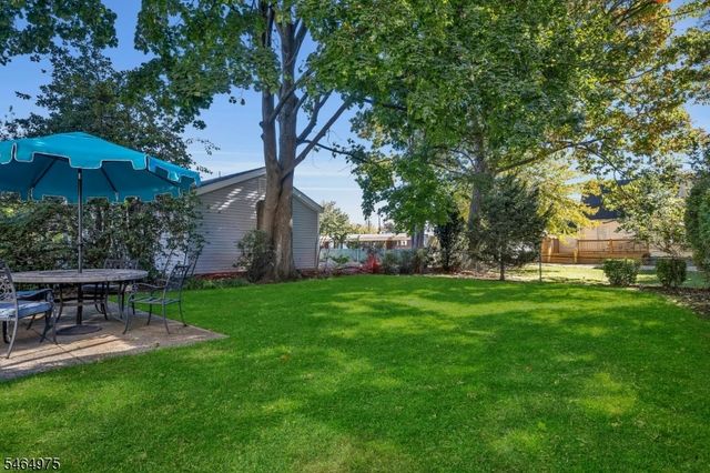 10 Overlook Ter, Bloomfield Twp., NJ 07003