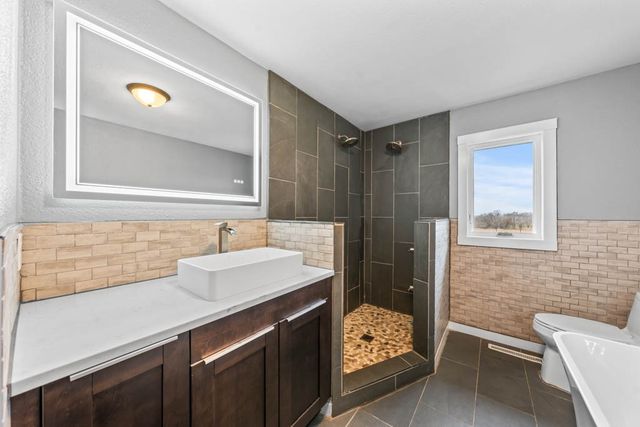 2109 + 2111 Marshalltown Boulevard, Marshalltown, IA 50158