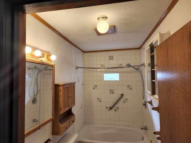 2109 + 2111 Marshalltown Boulevard, Marshalltown, IA 50158