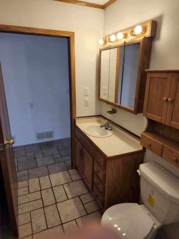 2109 + 2111 Marshalltown Boulevard, Marshalltown, IA 50158