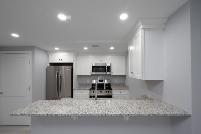 245 Elm 203, Braintree, MA 02184