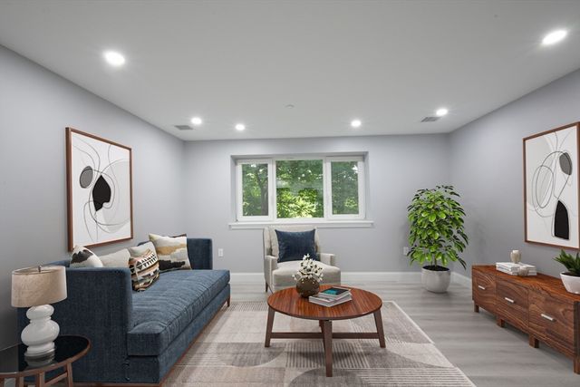 245 Elm 203, Braintree, MA 02184