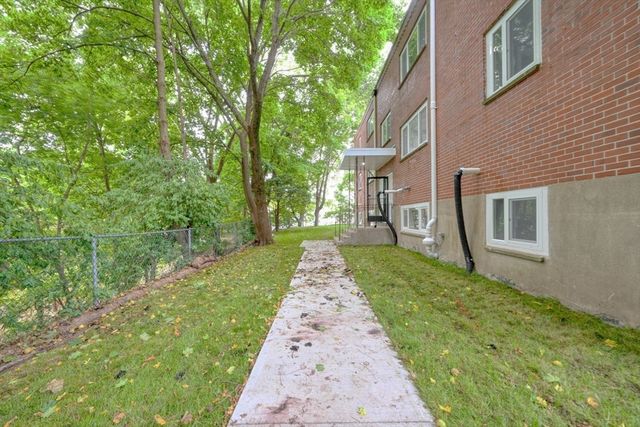 245 Elm 203, Braintree, MA 02184