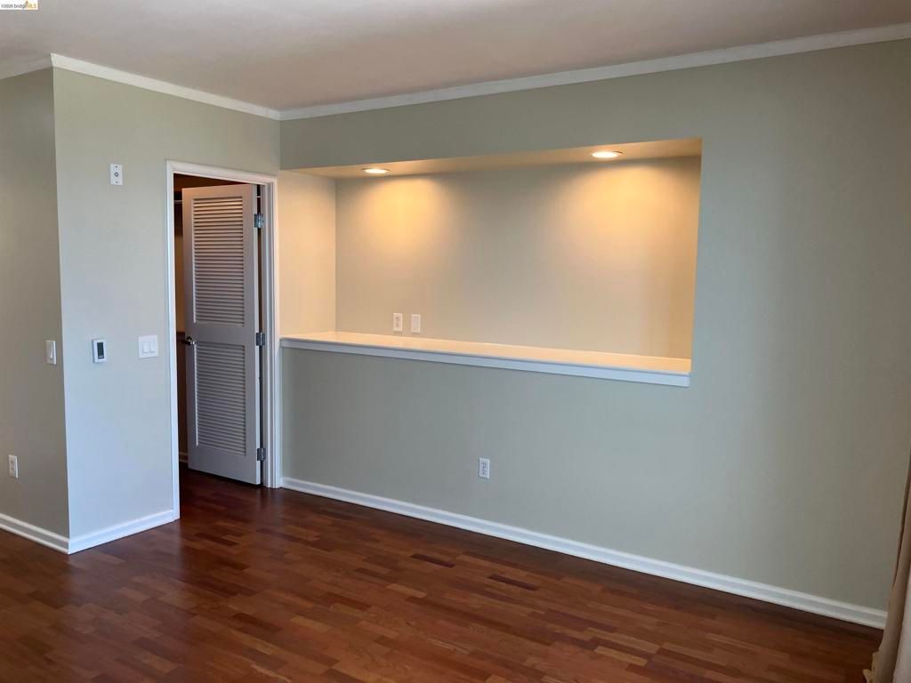 Image 13 of property listing at 403 Main St 801N, San Francisco, CA 94105