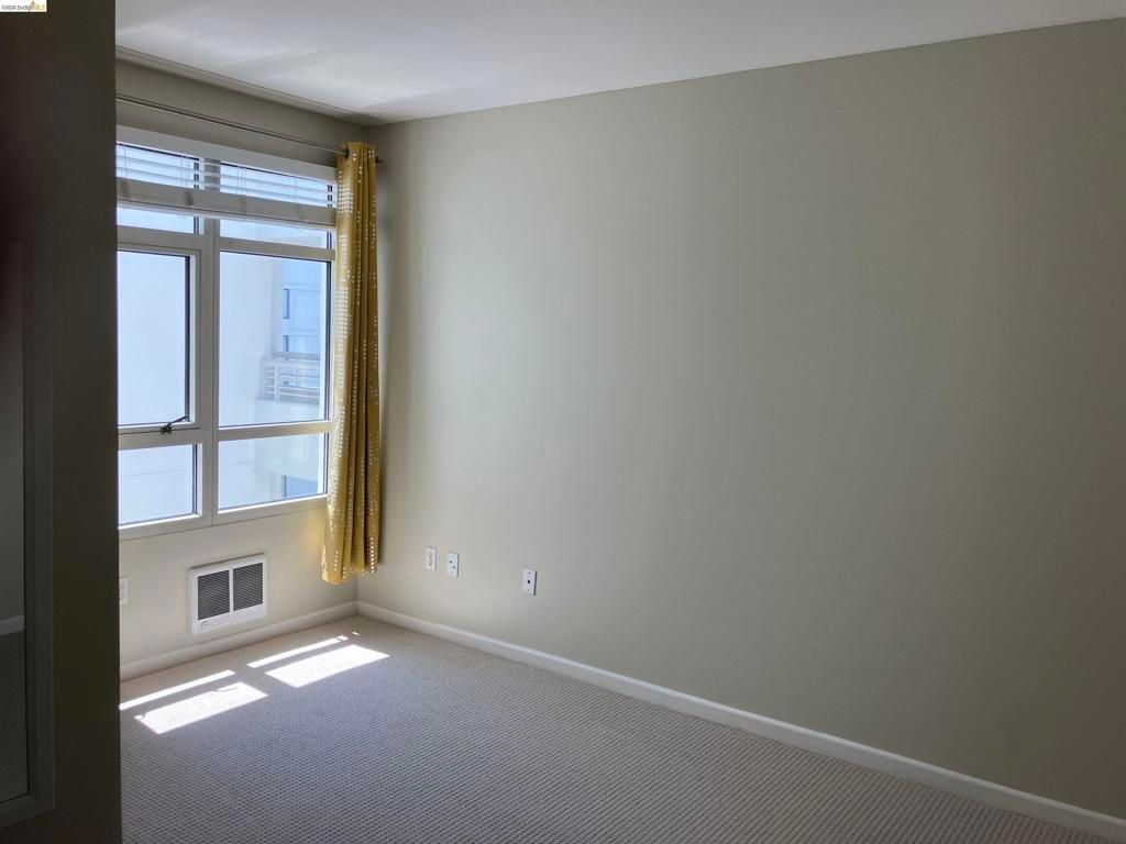 Image 21 of property listing at 403 Main St 801N, San Francisco, CA 94105