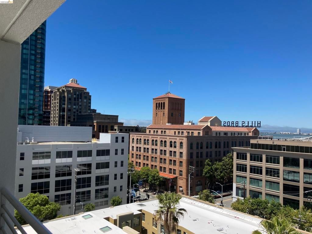 Image 28 of property listing at 403 Main St 801N, San Francisco, CA 94105