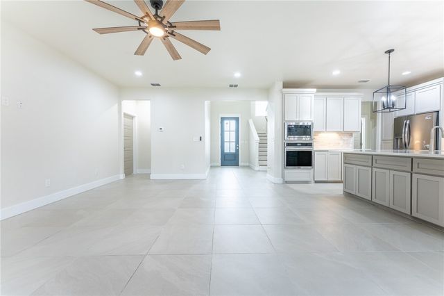 7026 Adcote Dr, Corpus Christi, TX 78413