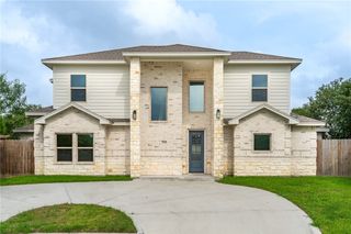 7026 Adcote Dr, Corpus Christi, TX 78413