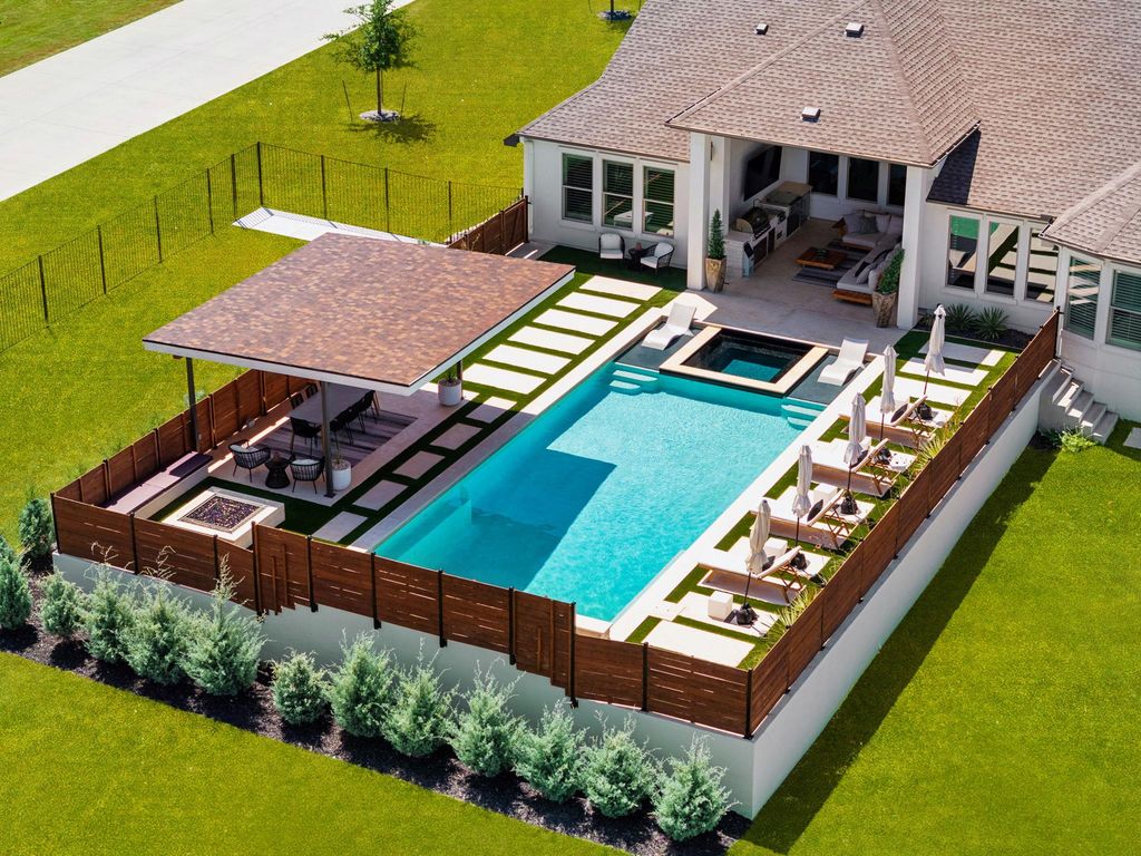 1494 Bunker Ranch BLVD, Dripping Springs, TX 78620
