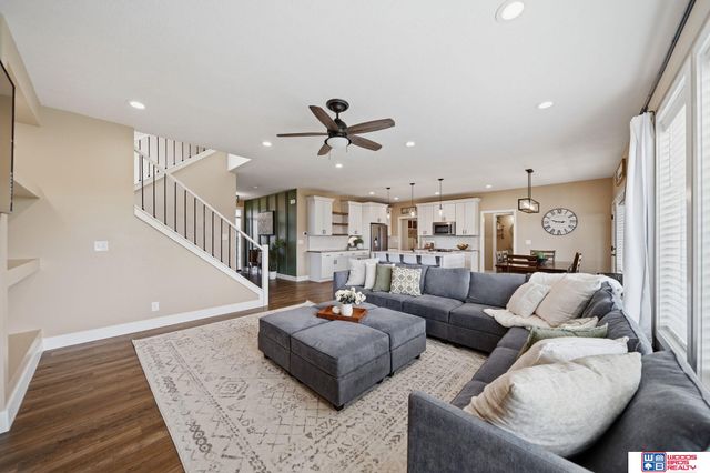8225 S 97th Street, Lincoln, NE 68526