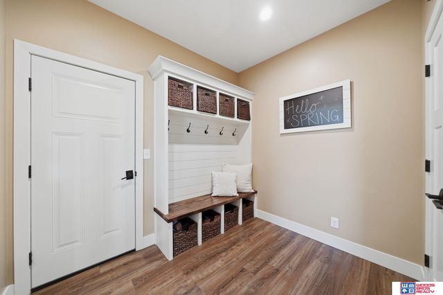8225 S 97th Street, Lincoln, NE 68526