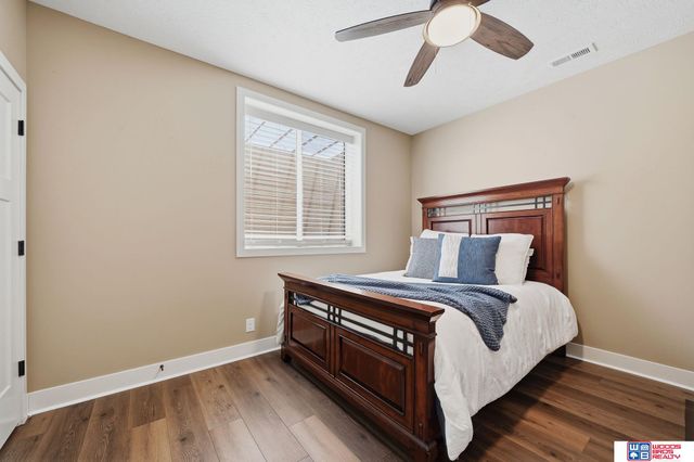 8225 S 97th Street, Lincoln, NE 68526