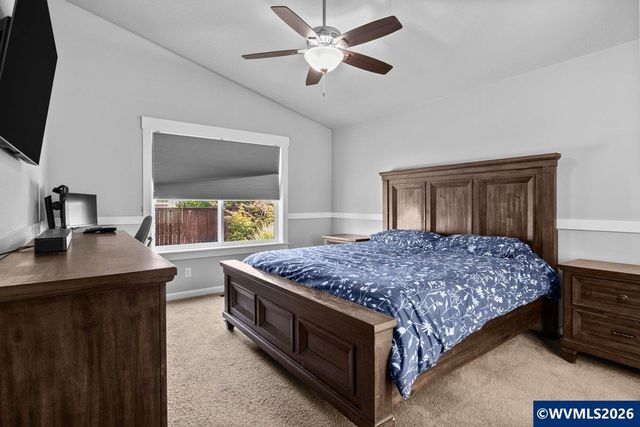 910 Grant St, Mt Angel, OR 97362