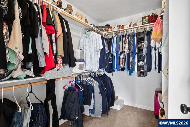 910 Grant St, Mt Angel, OR 97362