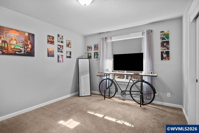 910 Grant St, Mt Angel, OR 97362