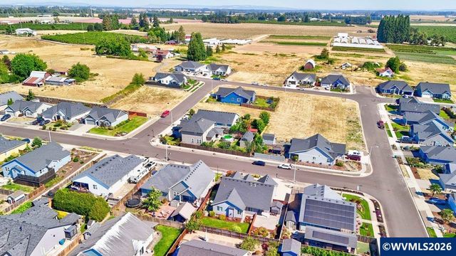 910 Grant St, Mt Angel, OR 97362