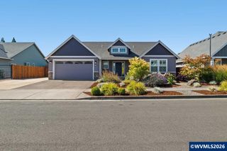 910 Grant St, Mt Angel, OR 97362