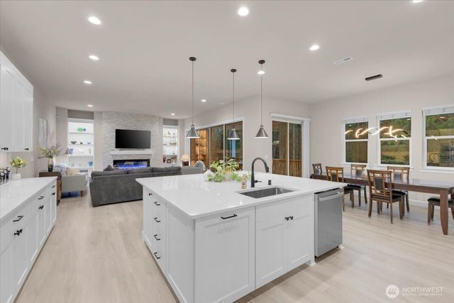 10229 135th Avenue NE, Lake Stevens, WA 98258