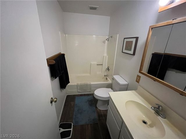 6412 Pearcrest Road, Las Vegas, NV 89108