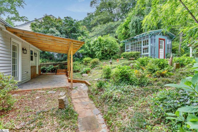 14 Dixie Avenue, Greenville, SC 29607