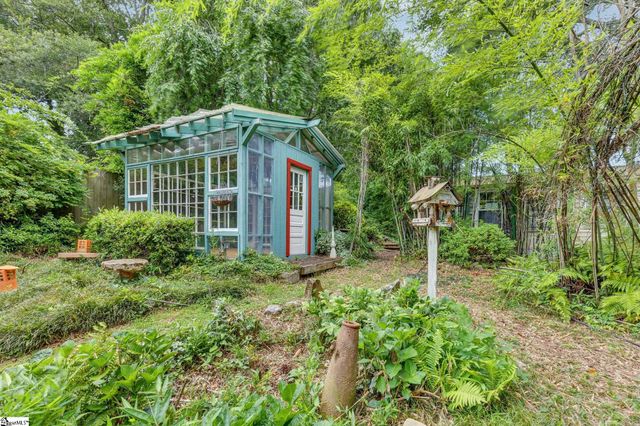 14 Dixie Avenue, Greenville, SC 29607