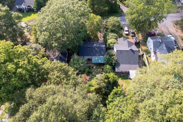 14 Dixie Avenue, Greenville, SC 29607