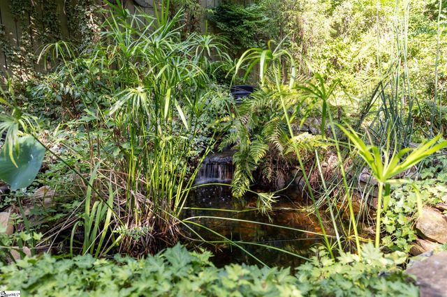 14 Dixie Avenue, Greenville, SC 29607