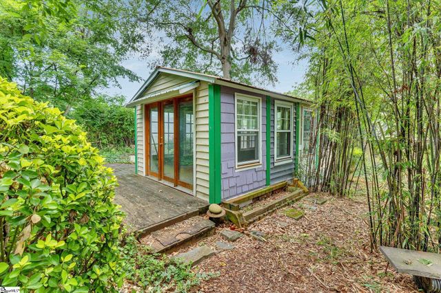 14 Dixie Avenue, Greenville, SC 29607